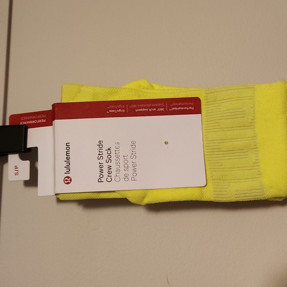 Lululemon NWT Power Stride Crew Sock Size Small - Picture 1 of 3